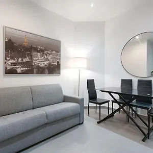 https://apt-batignolles-lemercier-cosy-4p-1br.fr-paris.fr