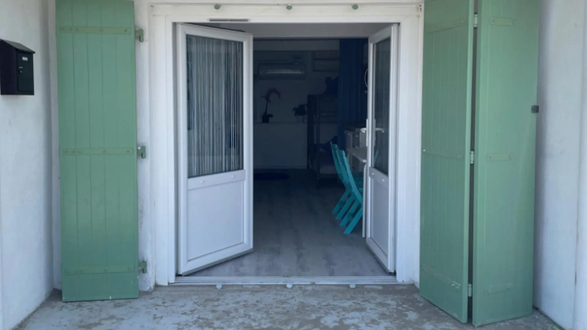 Appartement Le Vrai Cabanon de la Plage Clim-Wifi-Netflix à Marseille
